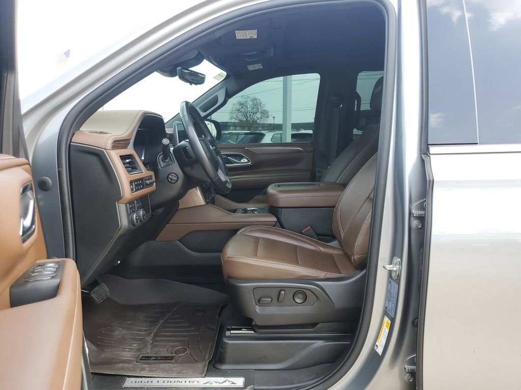 Used 2023 Chevrolet Tahoe High Country w/ Premium Package 2 image 9