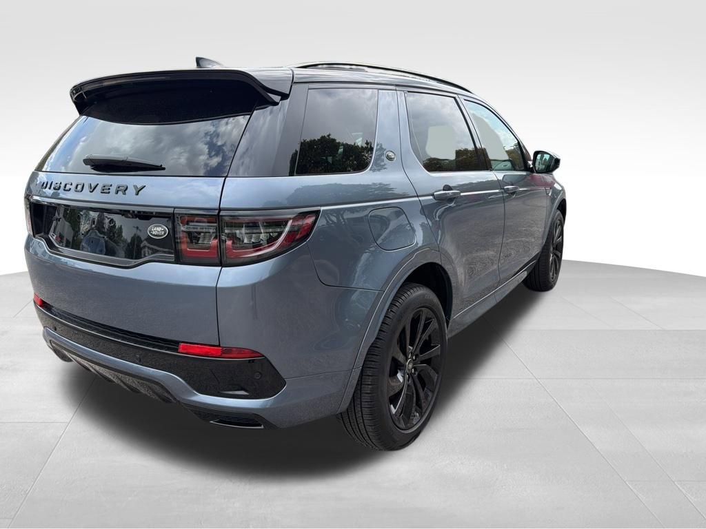 Used 2023 Land Rover Discovery Sport SE R-Dynamic image 7