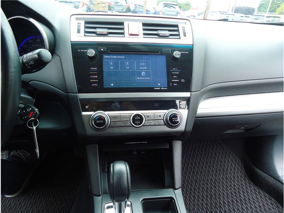 Used 2015 Subaru Outback 2.5i Premium AWD/4WD image 21