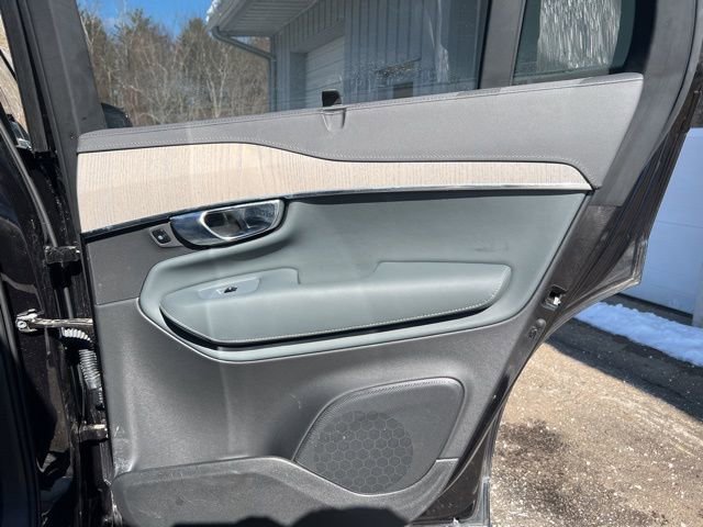 Certified 2025 Volvo XC90 B6 Ultra w/ Lounge Package image 20