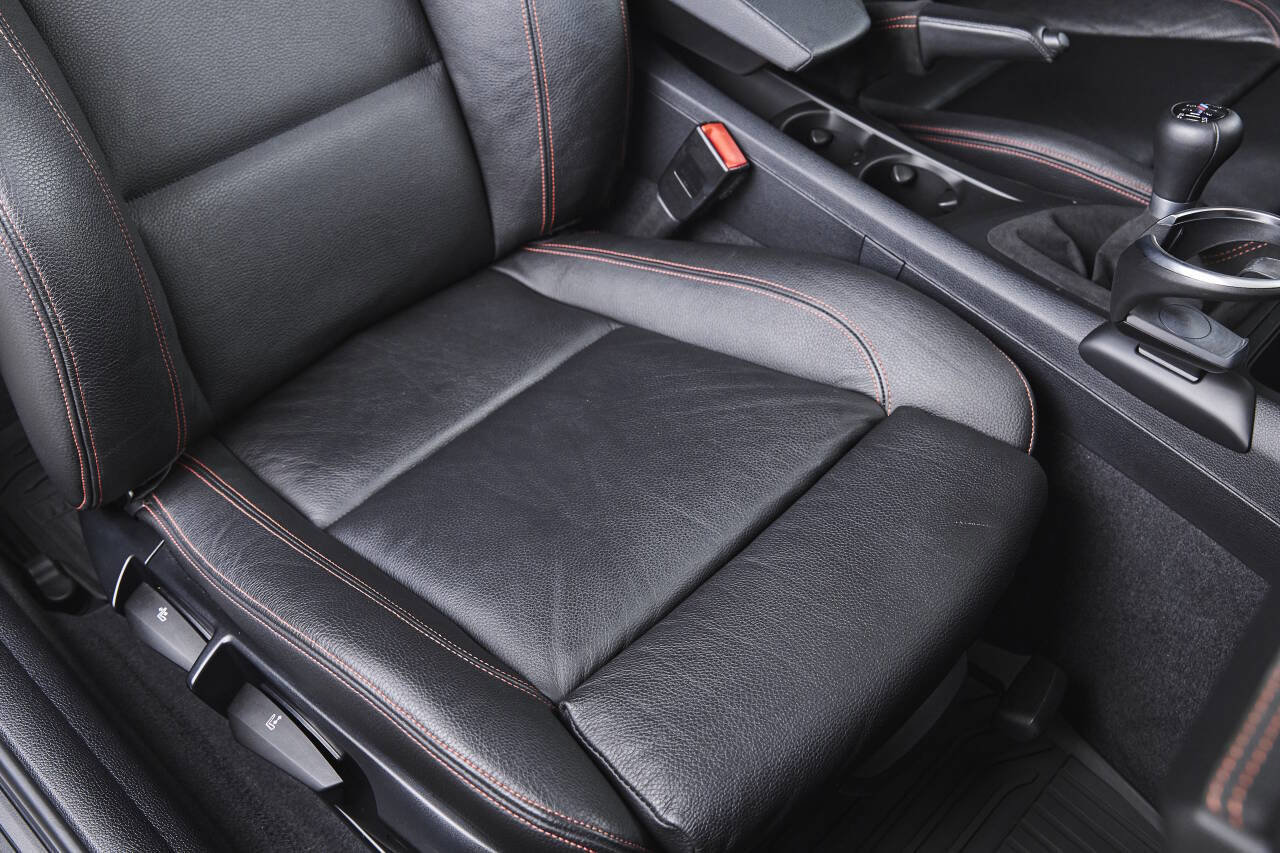 Used 2011 BMW 1 Series M image 61