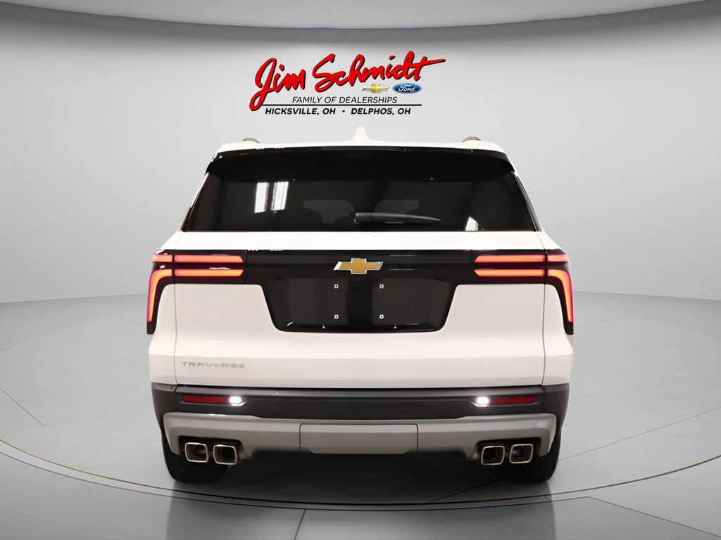 New 2027 Chevrolet Traverse LT w/ Sun and Wheel Package FWD image 5