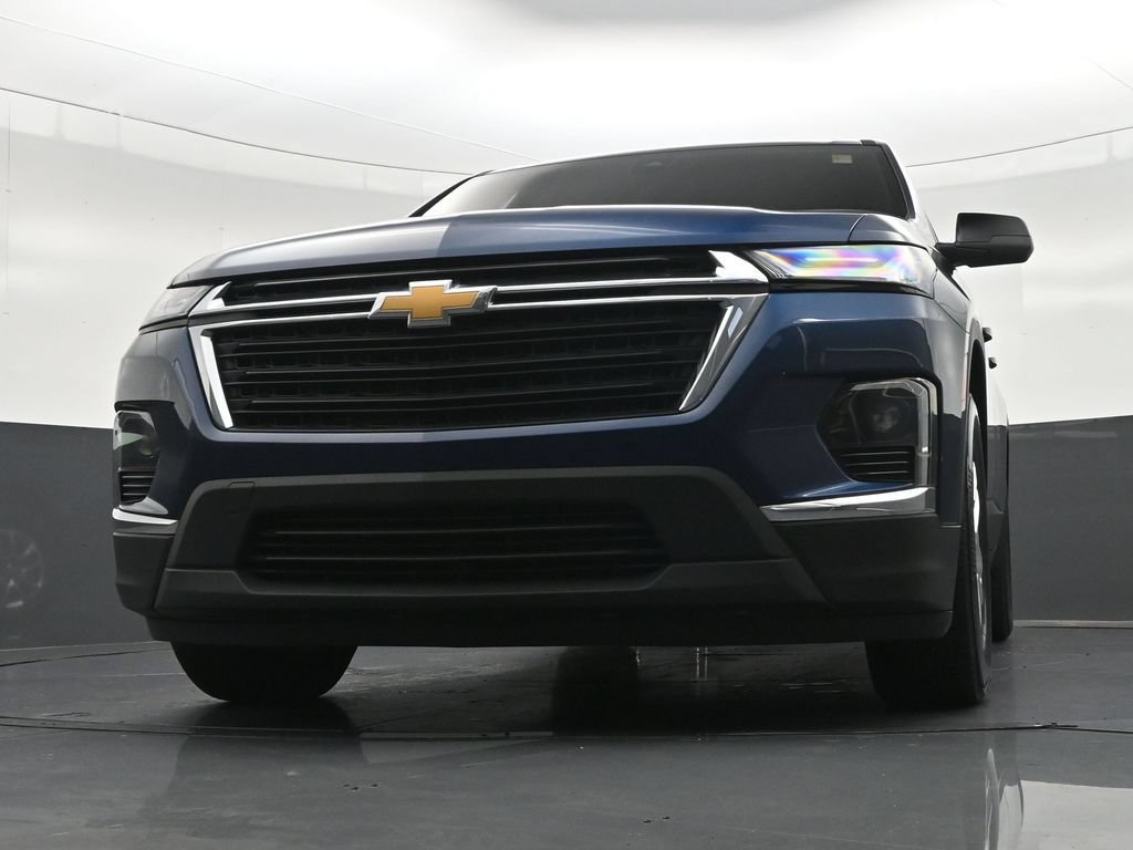 Used 2023 Chevrolet Traverse LS FWD image 31
