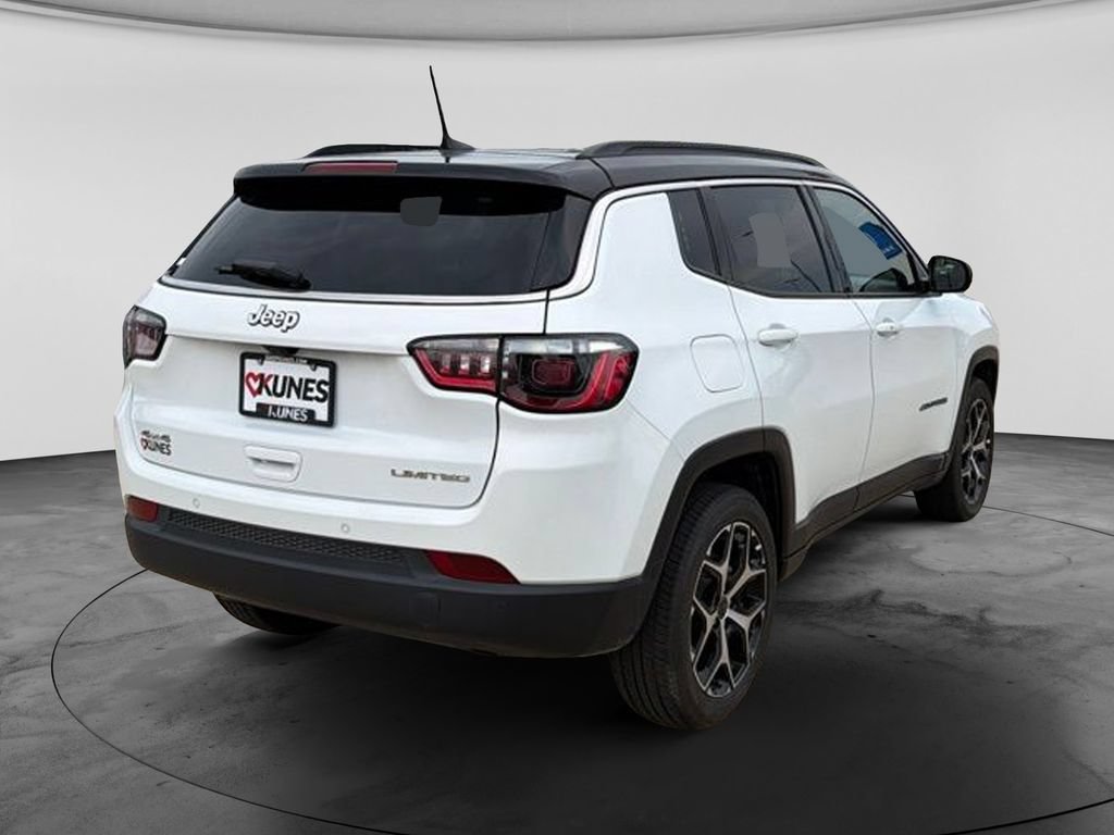 Used 2025 Jeep Compass Limited AWD/4WD image 10