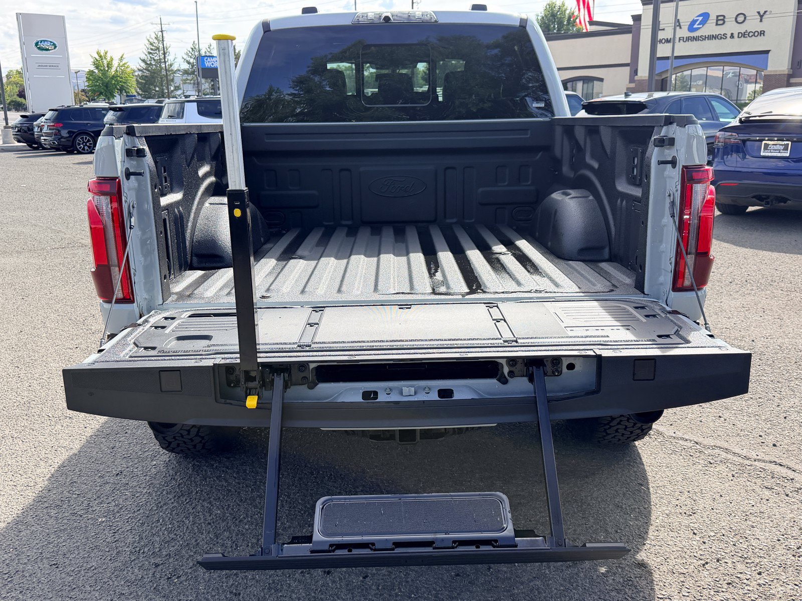 Used 2026 Ford F150 Raptor w/ Equipment Group 803A Raptor R AWD/4WD image 10