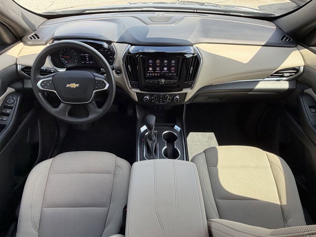 Used 2023 Chevrolet Traverse LS FWD image 14