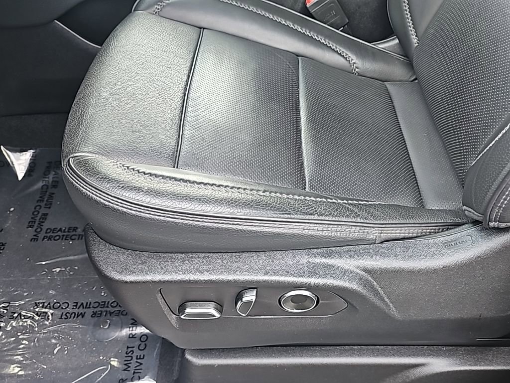 Certified 2024 GMC Yukon XL Denali w/ Max Trailering Package image 13