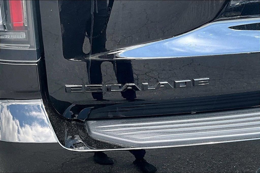 Certified 2026 Cadillac Escalade Platinum Sport w/ LPO, ONYX Package image 24