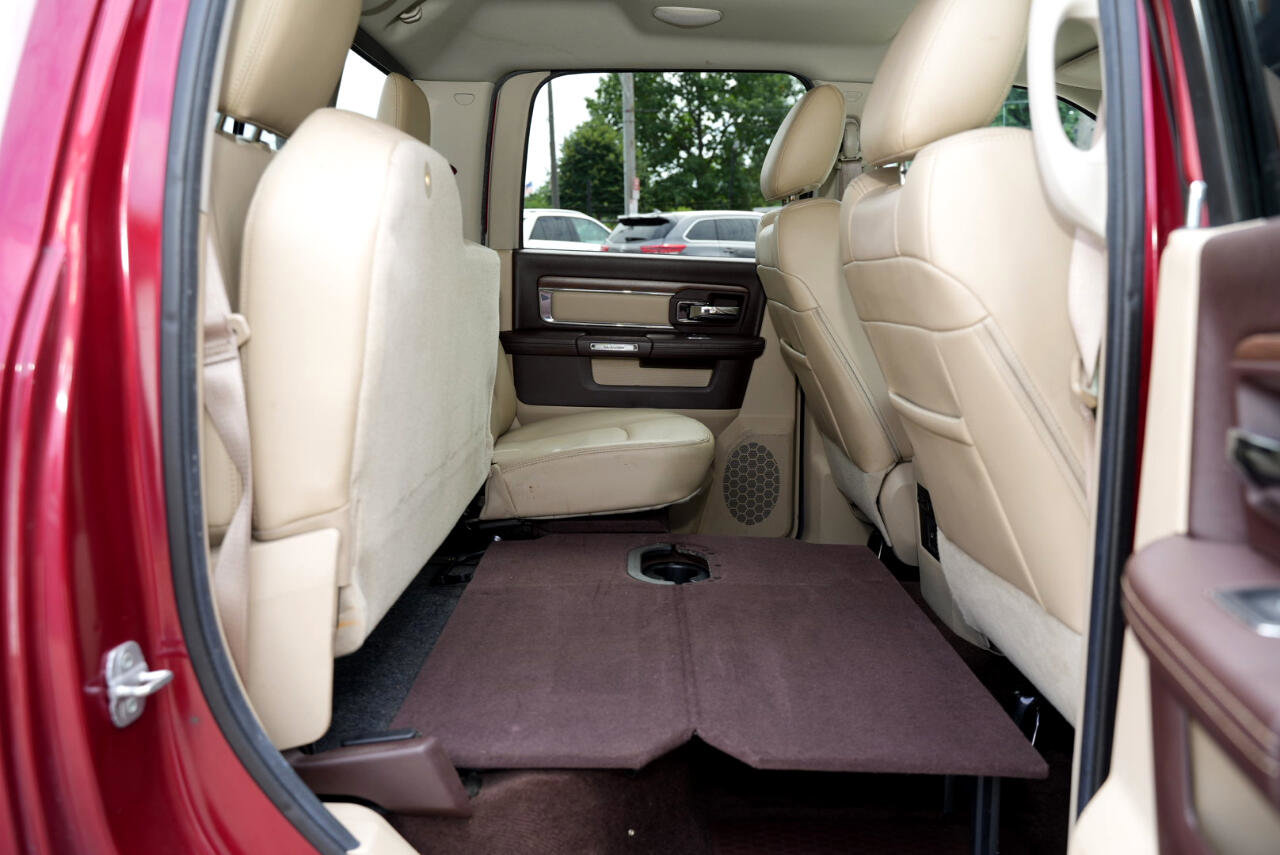 Used 2014 RAM 1500 Laramie w/ Convenience Group image 18