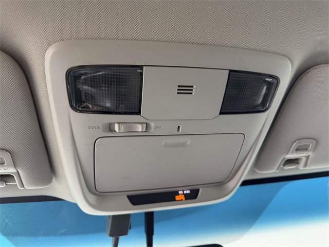 Used 2015 Subaru Outback 3.6R Limited image 25