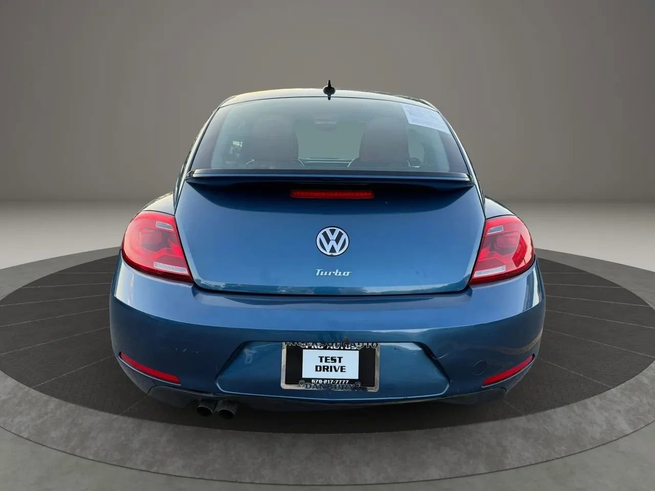 Used 2016 Volkswagen Beetle 1.8T Classic FWD image 8