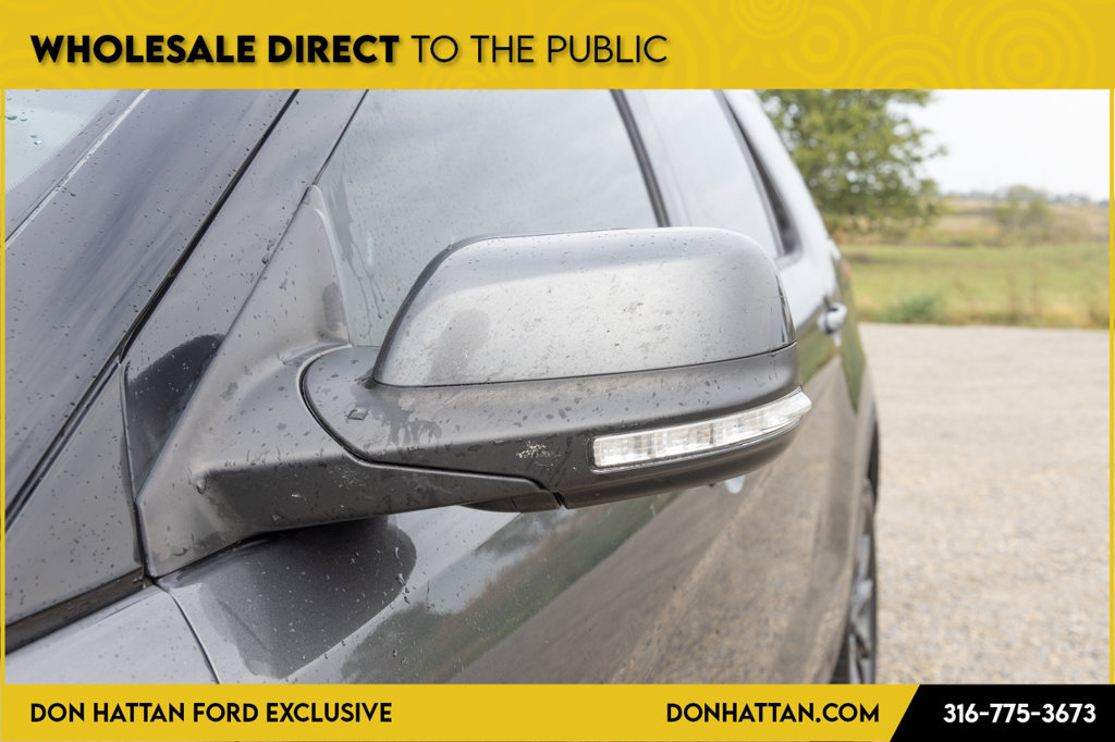 Used 2018 Ford Explorer XLT w/ Equipment Group 202A AWD/4WD image 33