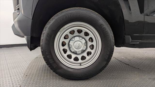 Used 2024 Chevrolet Colorado W/T RWD image 37