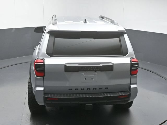 Used 2025 Toyota 4Runner SR5 AWD/4WD image 43