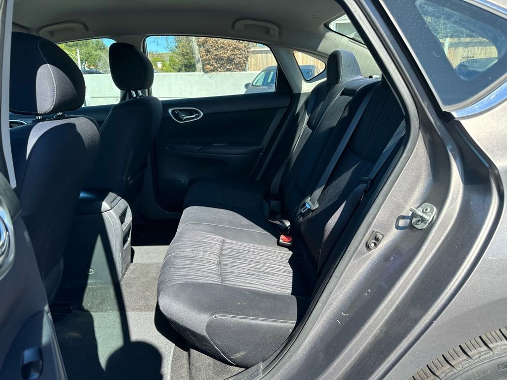 Used 2017 Nissan Sentra SV image 7