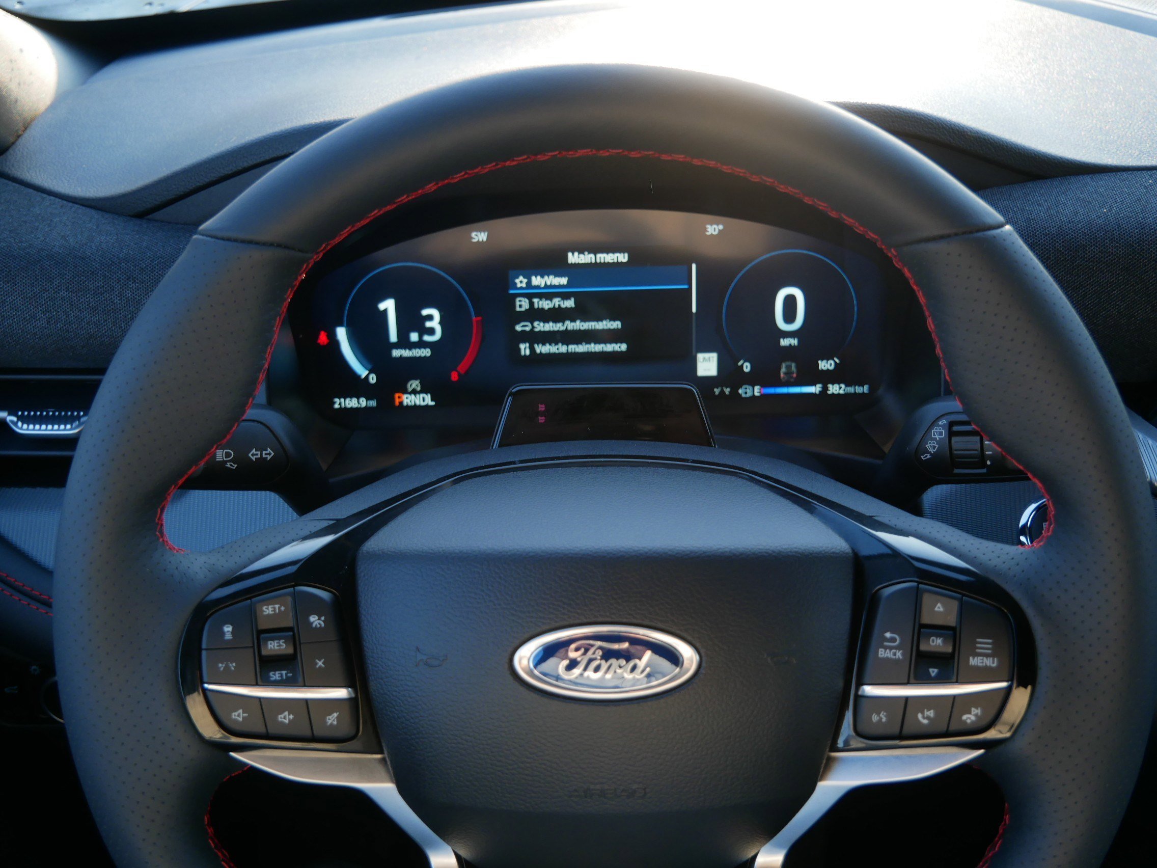 Used 2026 Ford Explorer ST-Line w/ ST-Line Street Pack image 25