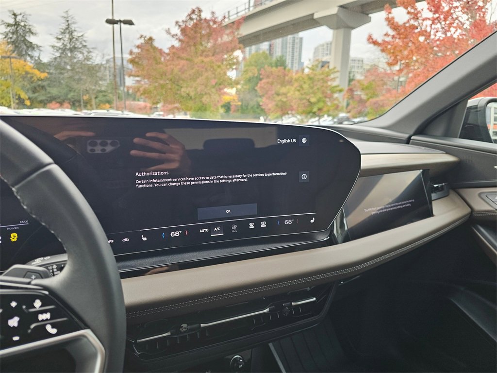 Used 2025 Audi Q6 e-tron Prestige w/ 20" Wheel Package image 29