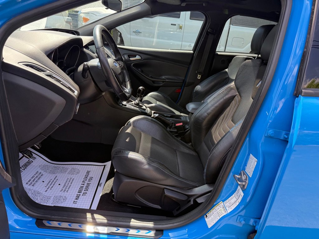 Used 2017 Ford Focus RS AWD/4WD image 56