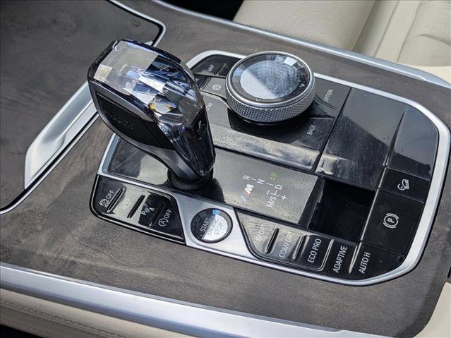 Used 2020 BMW X5 M50i w/ Premium Package AWD/4WD image 12