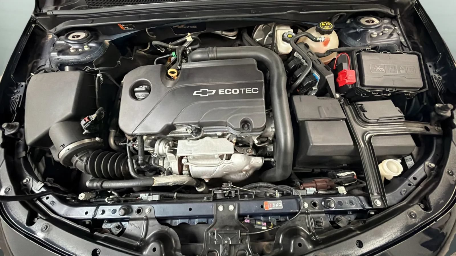 Used 2018 Chevrolet Malibu LT FWD image 23