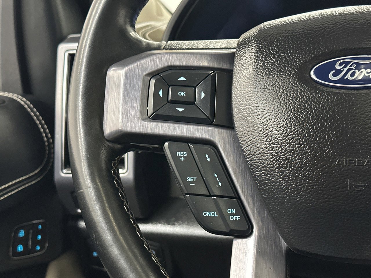 Used 2020 Ford Expedition Platinum image 28