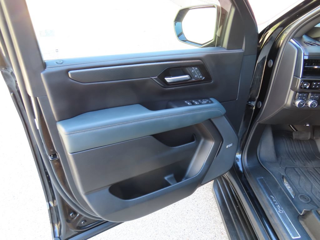 Certified 2025 GMC Yukon AT4 AWD/4WD image 29