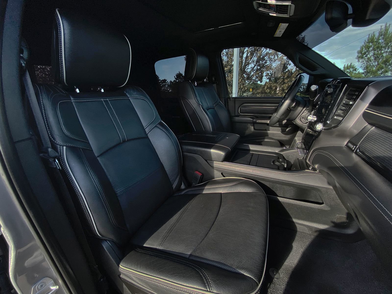 Used 2022 RAM 2500 Limited w/ Night Edition image 16