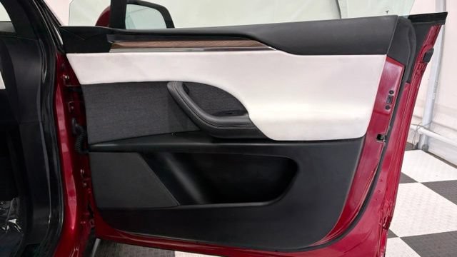 Used 2023 Tesla Model X AWD/4WD image 30