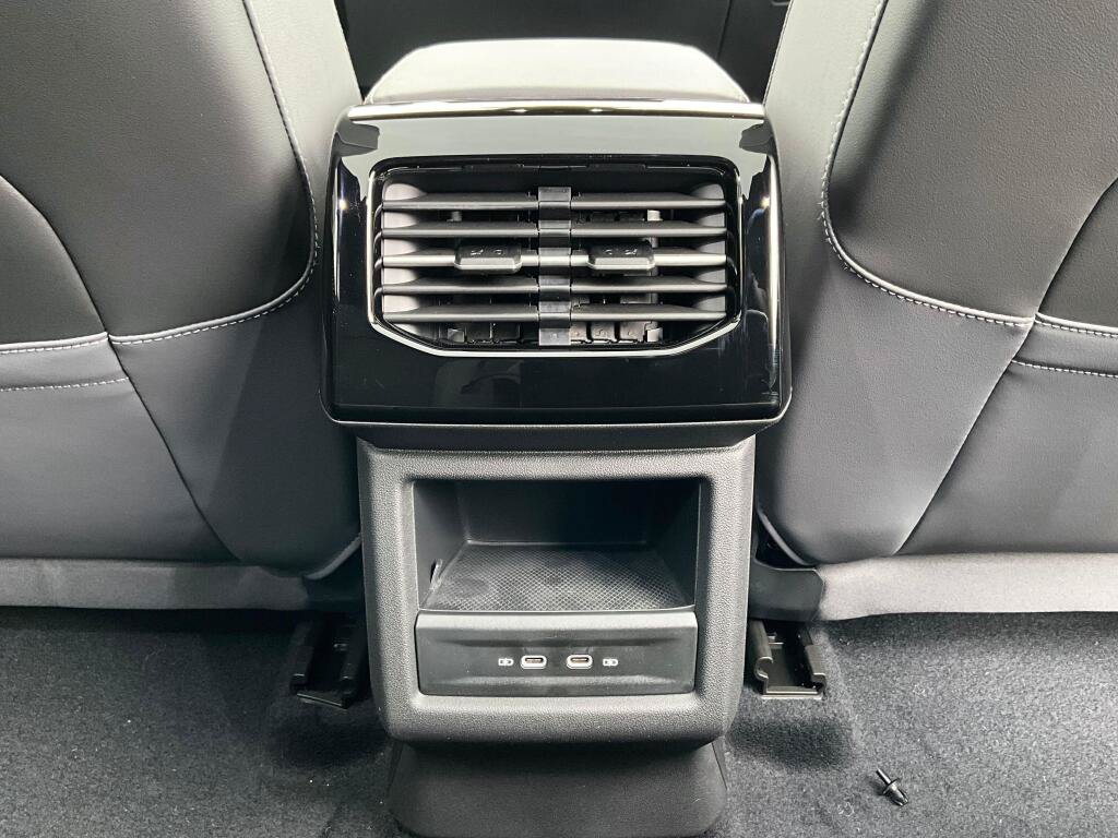 New 2026 Volkswagen ID.4 Pro S AWD/4WD image 15