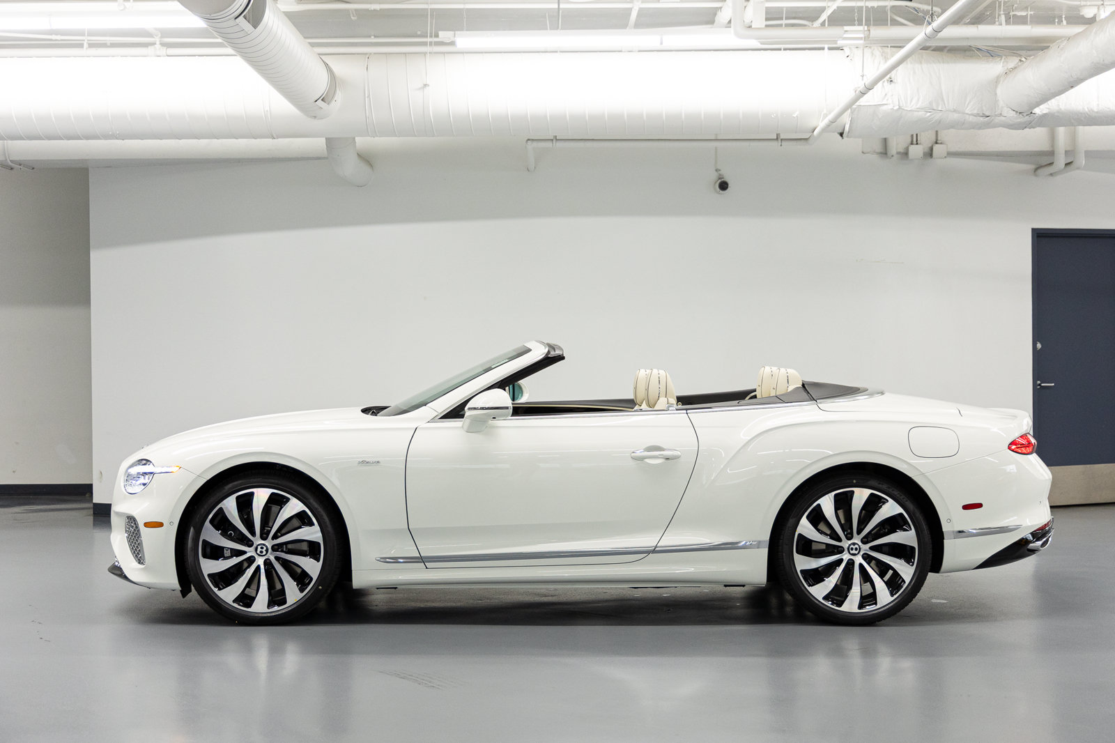 New 2026 Bentley Continental GT Azure AWD/4WD image 2