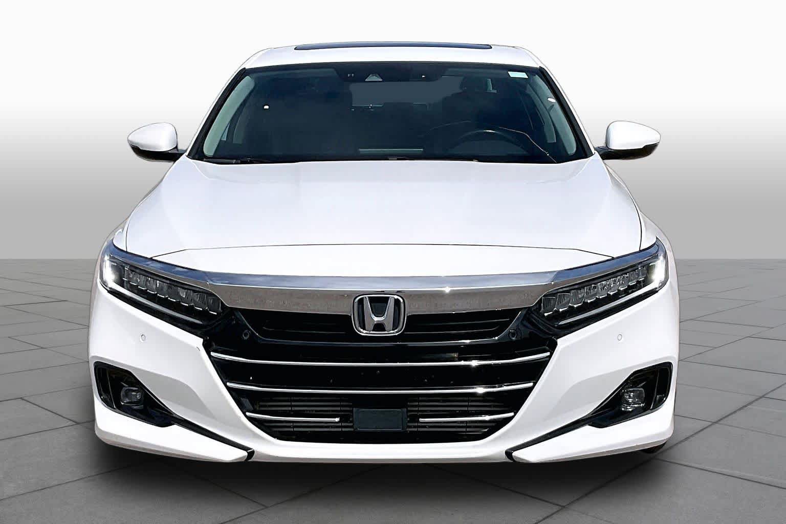 Used 2022 Honda Accord Touring image 4
