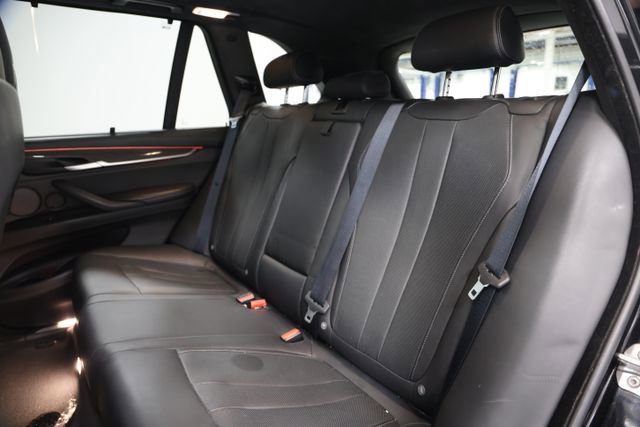 Used 2018 BMW X5 M AWD/4WD image 35