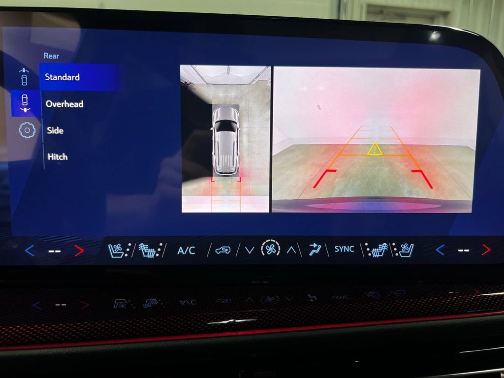 New 2026 Chevrolet Traverse RS w/ LPO, Floor Liner Package image 19