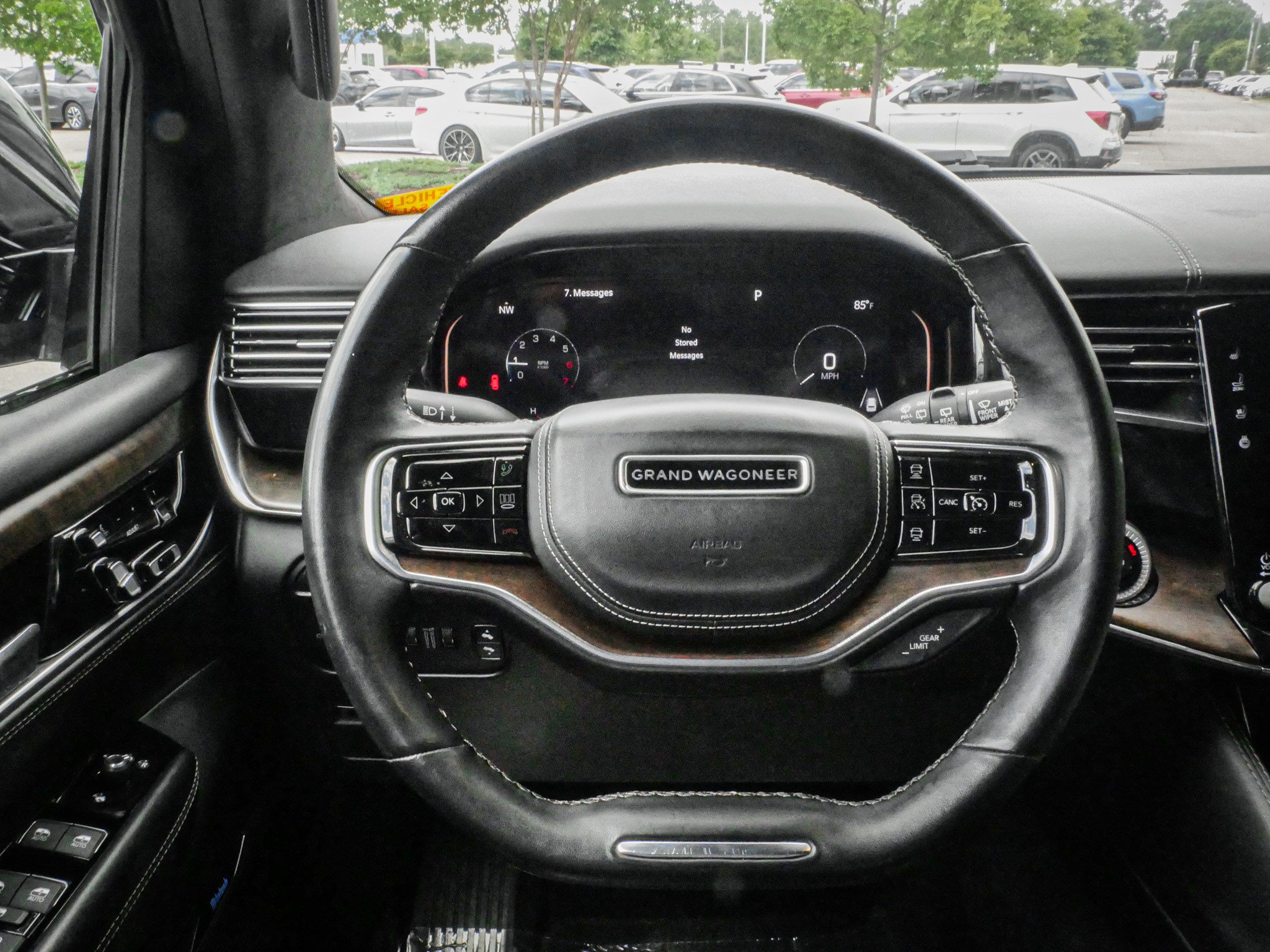 Used 2023 Jeep Grand Wagoneer Series II w/ Flexible Seating Group AWD/4WD image 18