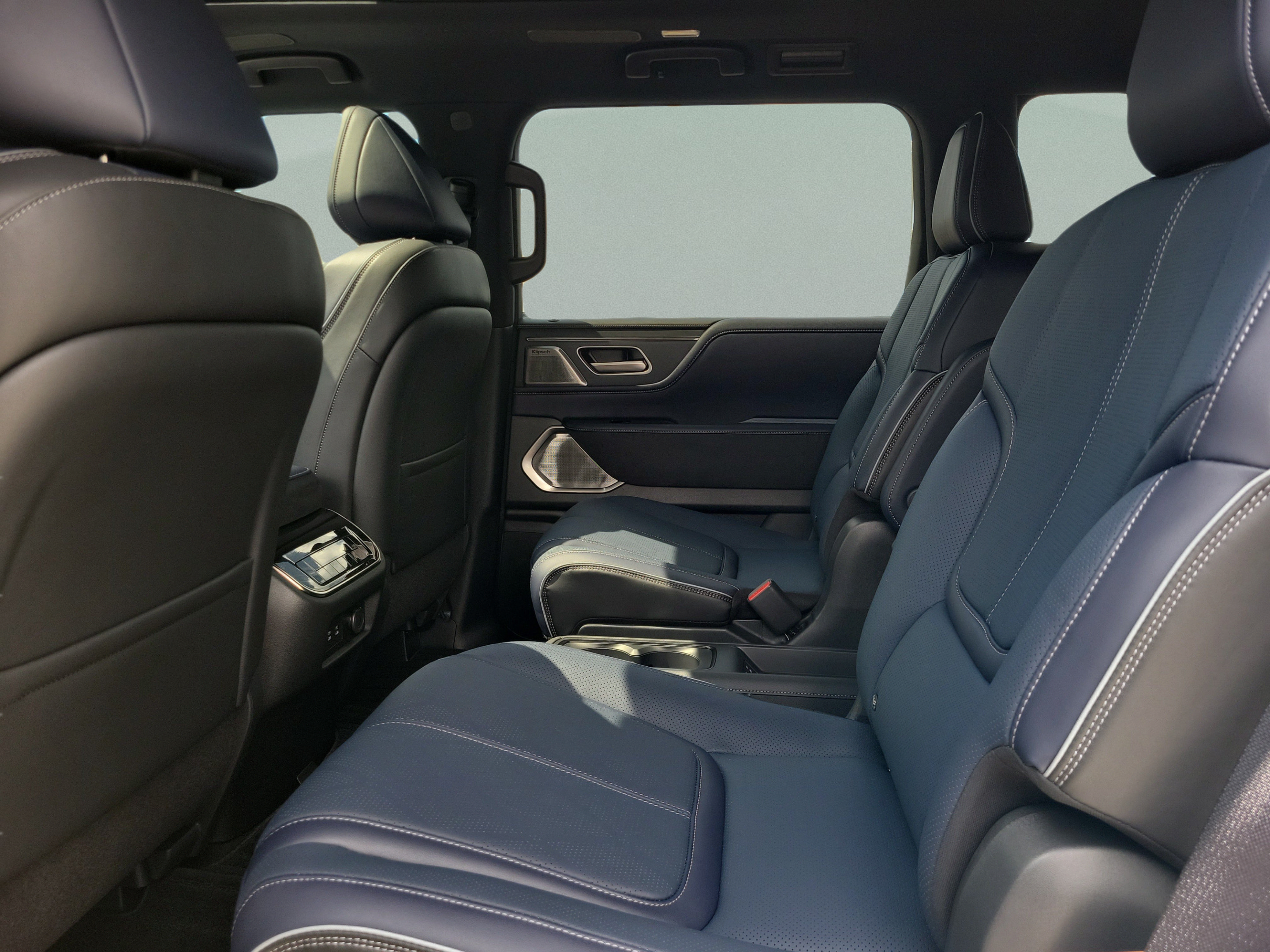 New 2027 INFINITI QX80 Sensory w/ Sport Exterior Package AWD/4WD image 22