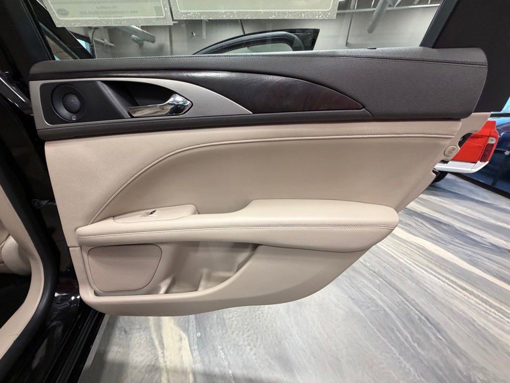 Used 2019 Lincoln MKZ Reserve w/ Reserve Plus Package AWD/4WD image 46