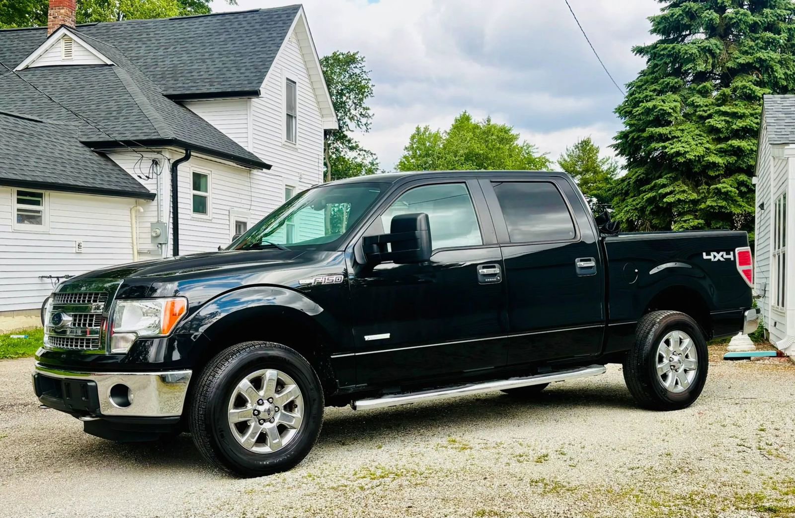 Used 2014 Ford F150 XLT w/ Equipment Group 302A Luxury AWD/4WD image 6