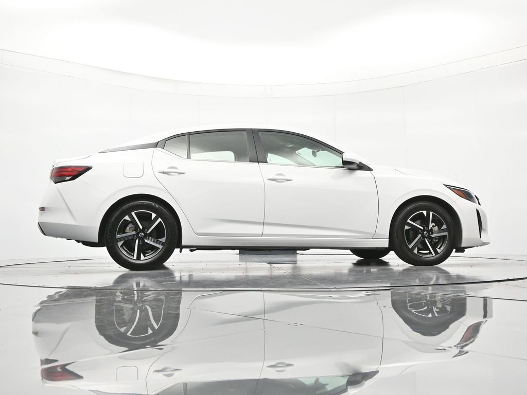 Certified 2024 Nissan Sentra SV FWD image 38