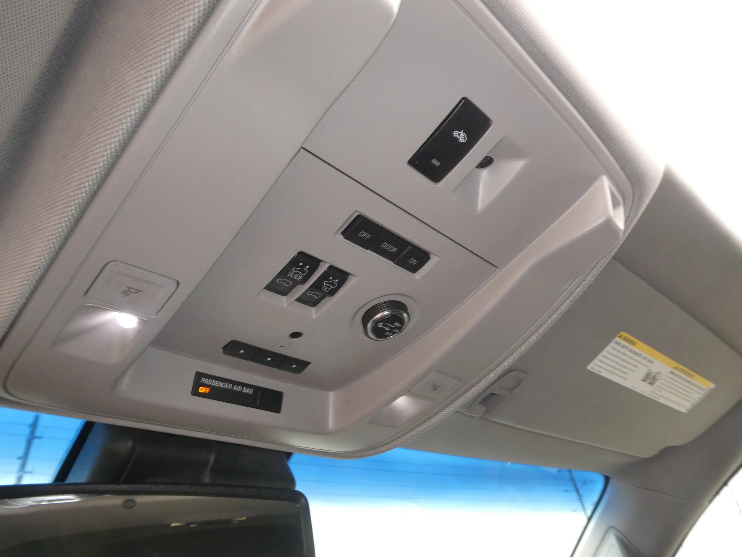 Used 2016 Cadillac Escalade Luxury image 25