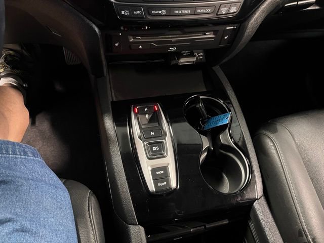 Used 2020 Honda Pilot Touring image 29