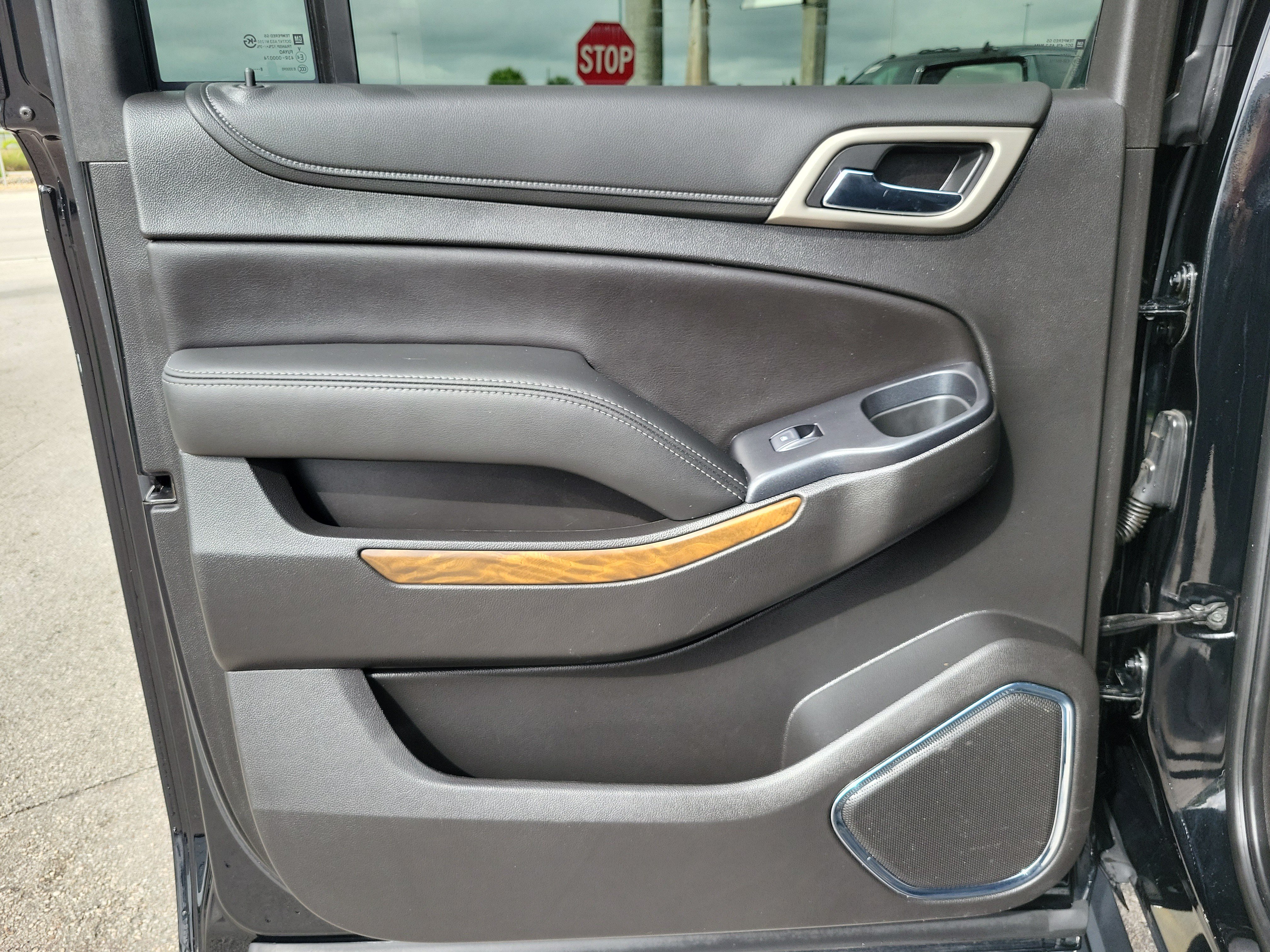 Used 2019 GMC Yukon XL Denali w/ Denali Ultimate Package RWD image 27