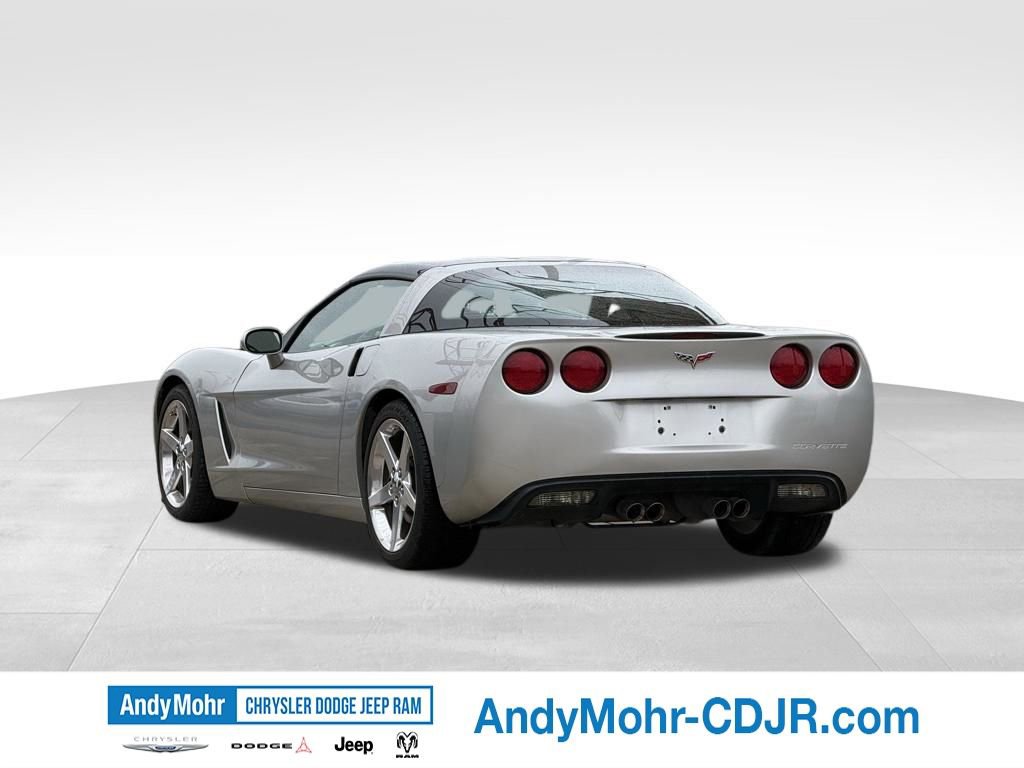 Used 2005 Chevrolet Corvette Coupe w/ Preferred Equipment Group RWD image 5