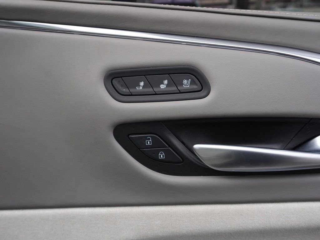 Used 2023 Cadillac Escalade ESV Premium Luxury Platinum w/ Heavy-Duty Trailer Package image 45