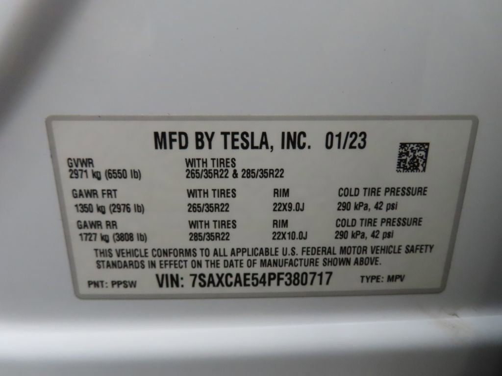 Used 2023 Tesla Model X image 64