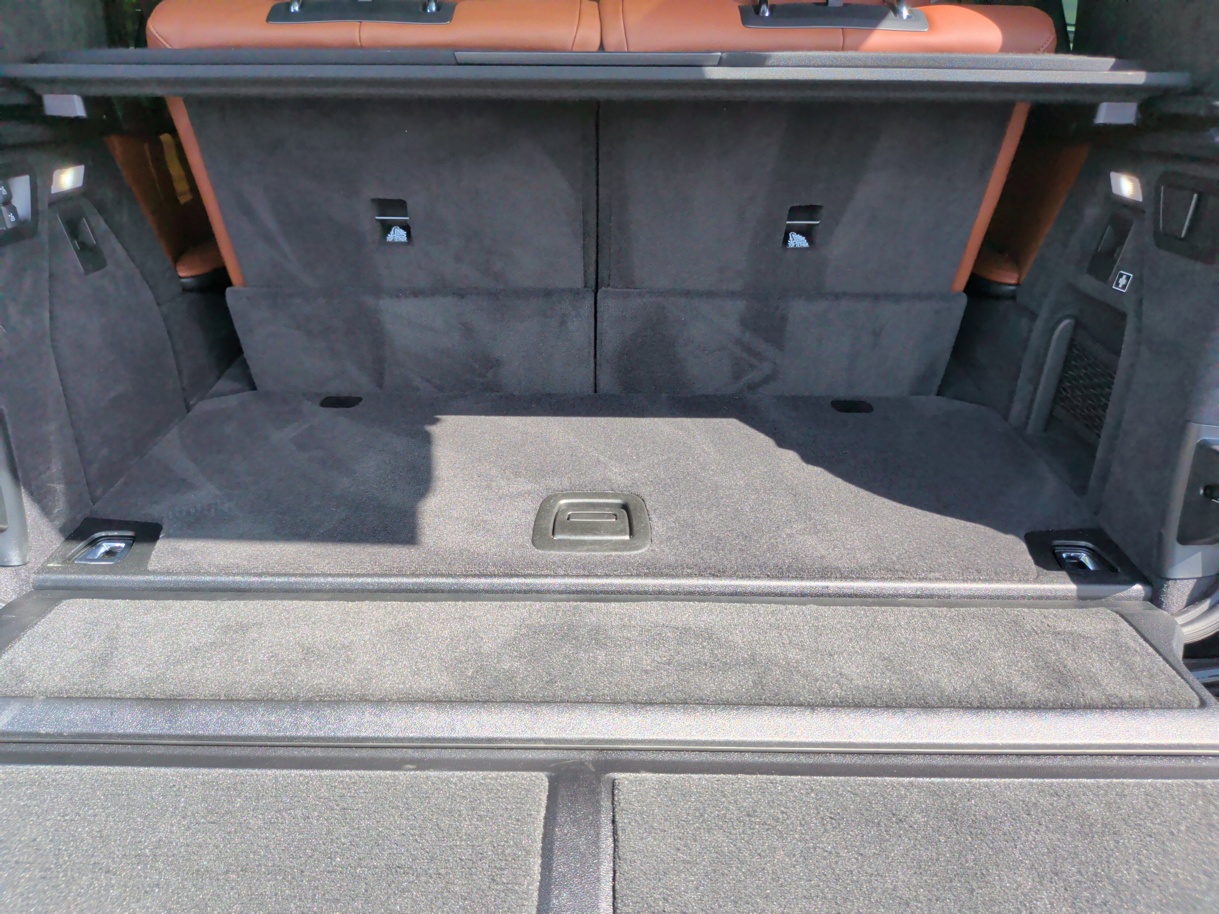 Used 2024 BMW X7 M60i w/ Executive Package image 48