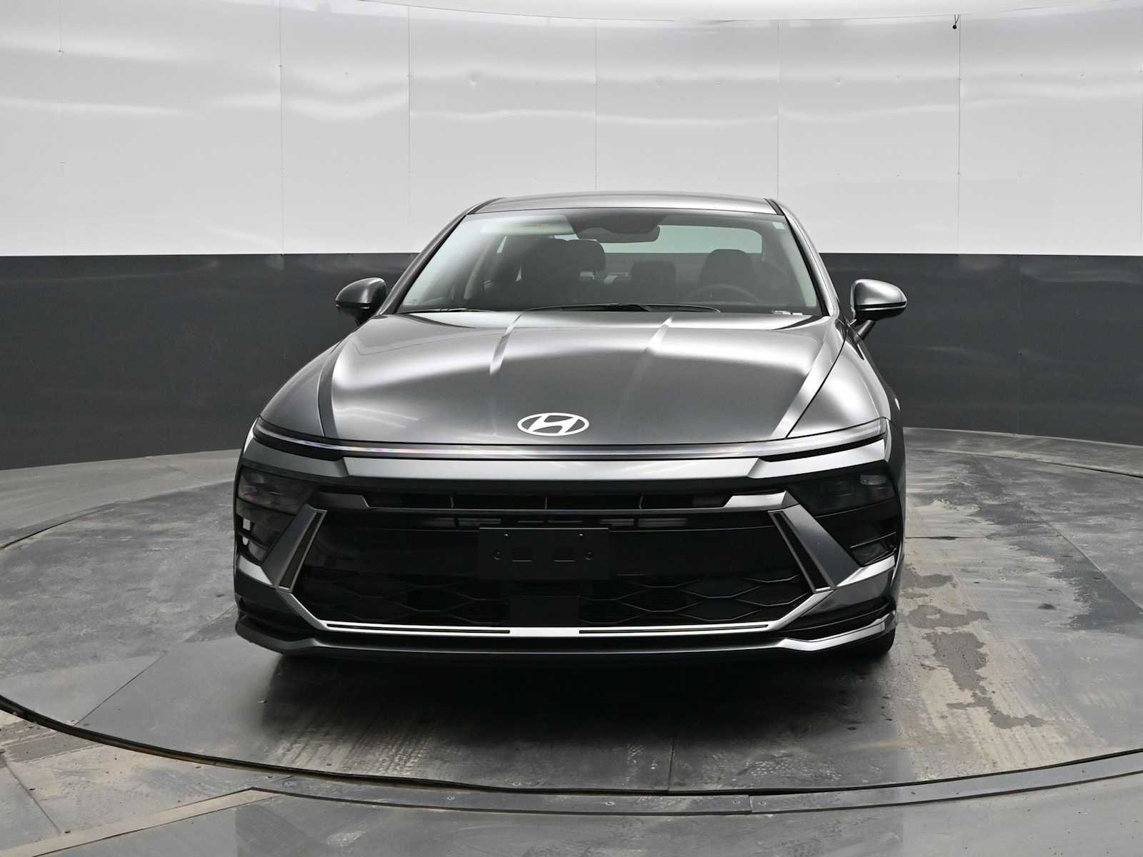 New 2026 Hyundai Sonata SEL FWD image 3