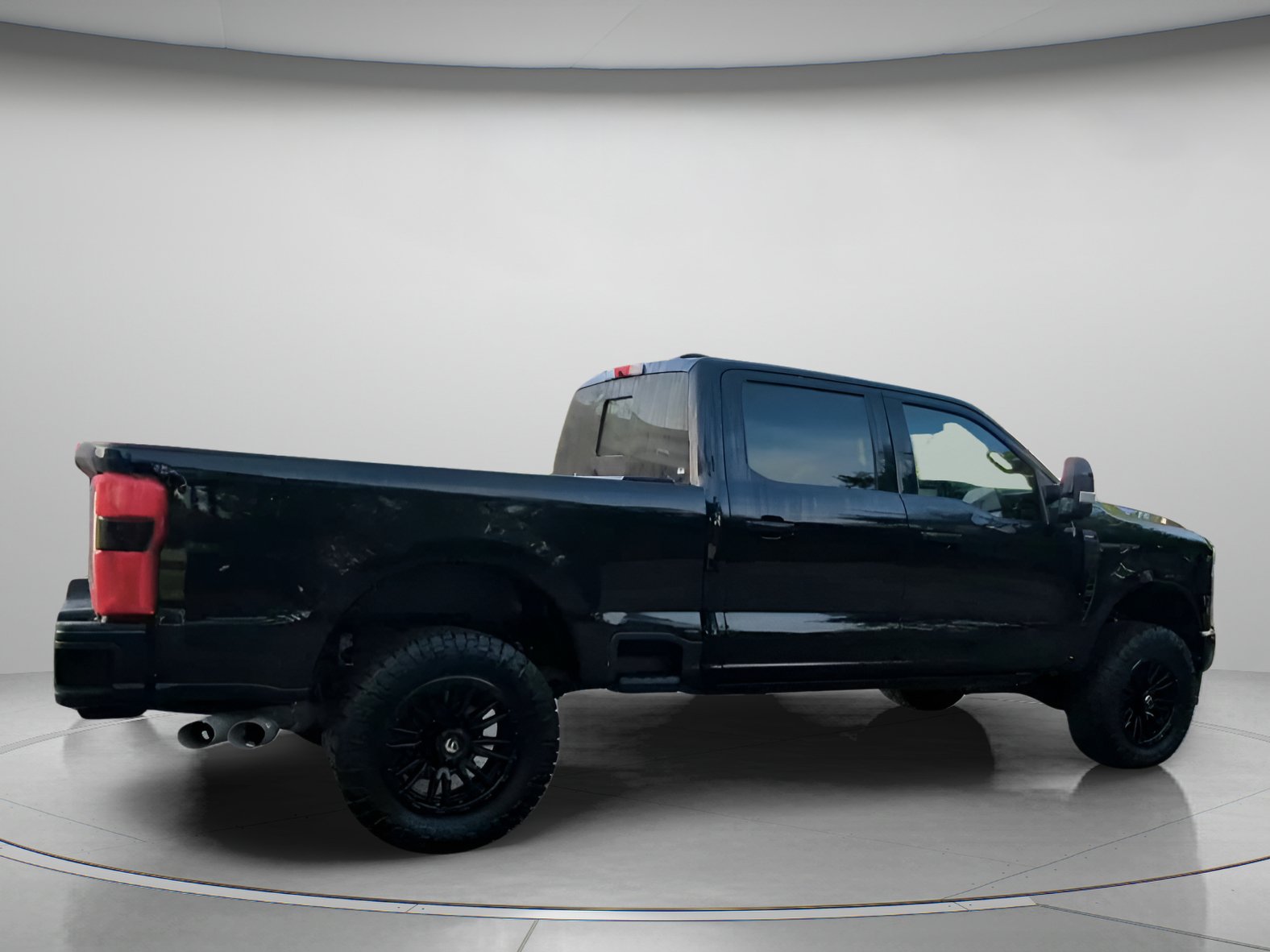 Used 2025 Ford F250 Lariat w/ Black Appearance Package AWD/4WD image 30