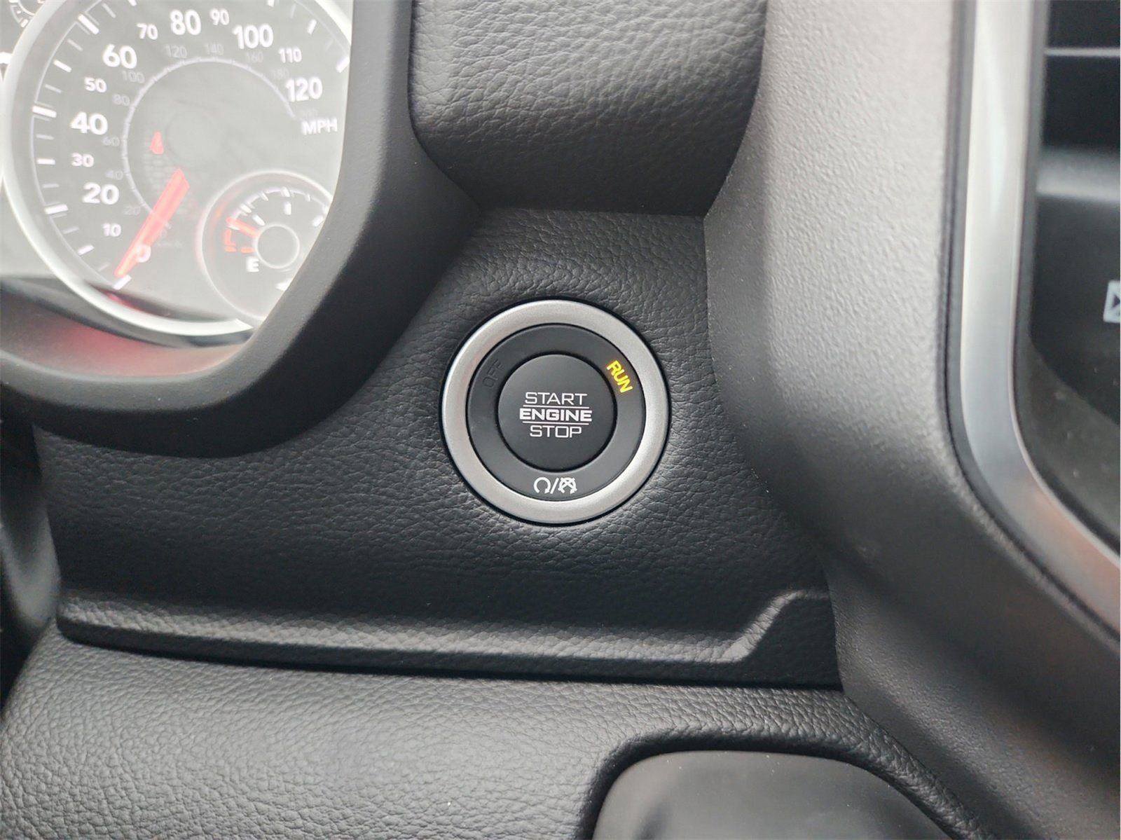 New 2026 RAM 1500 Lone Star AWD/4WD image 17