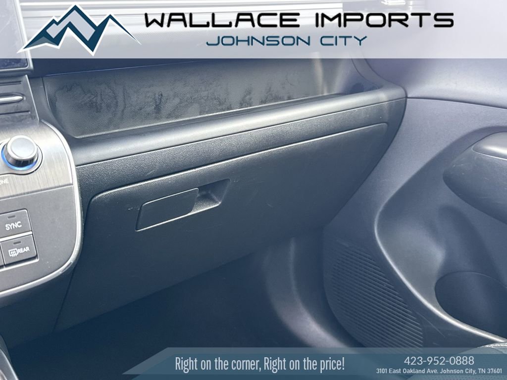 Used 2024 Hyundai Kona Limited image 22