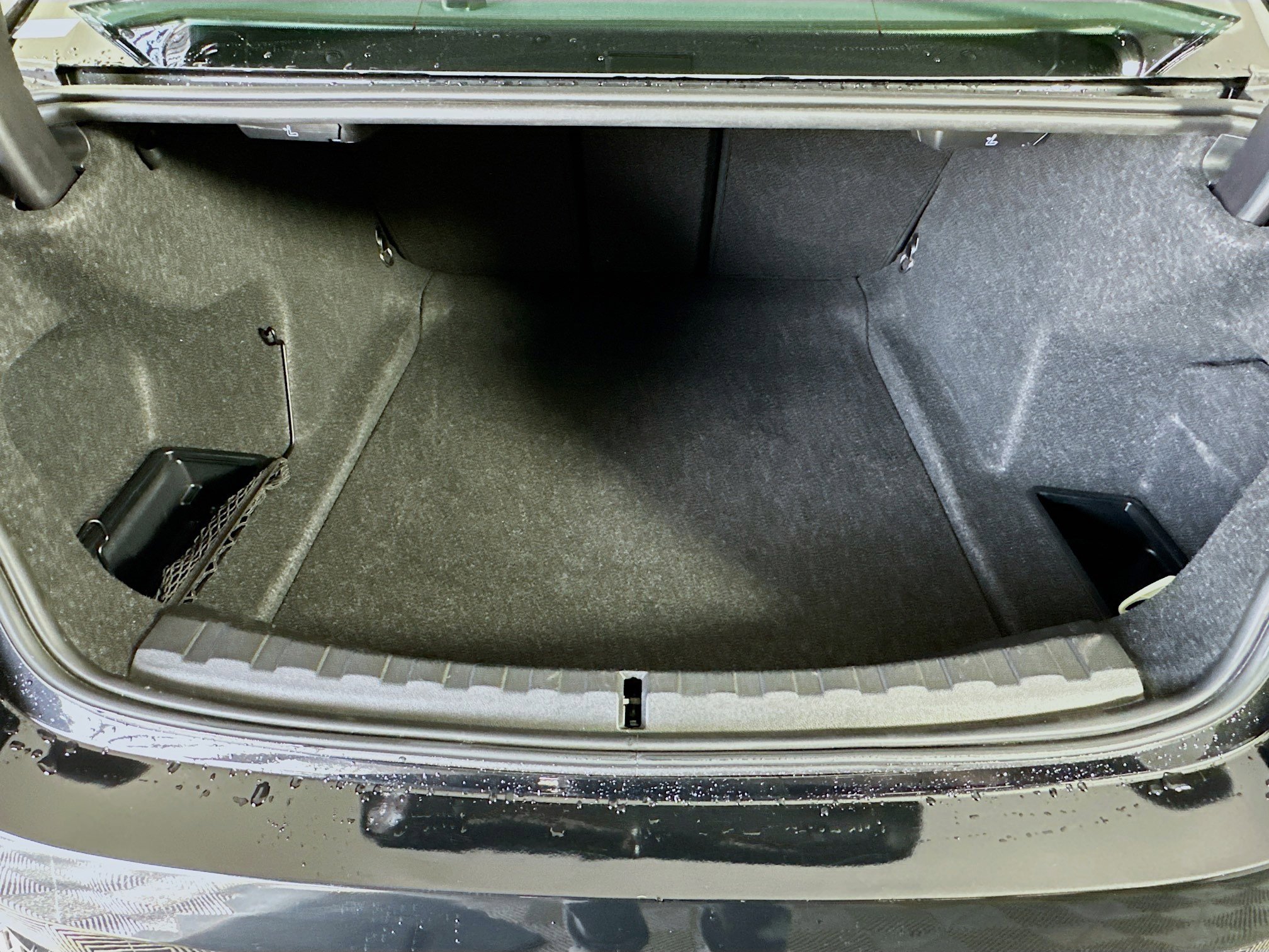 Used 2025 BMW 330i Sedan w/ Convenience Package image 31